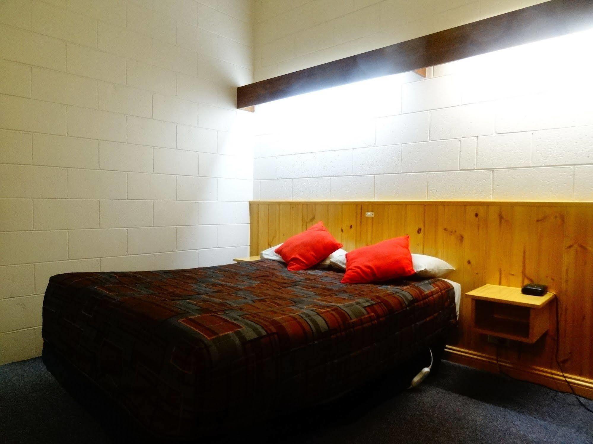 Coal Creek Motel Korumburra Екстериор снимка