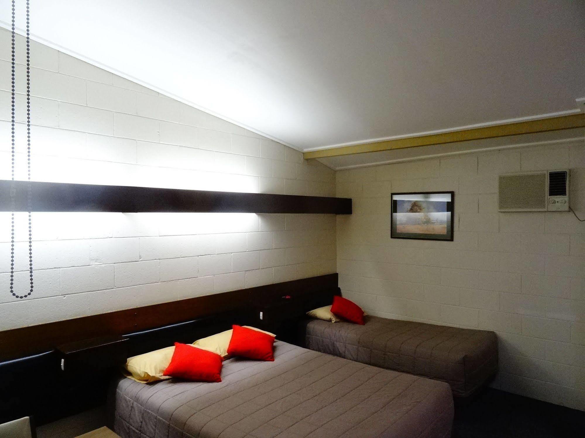 Coal Creek Motel Korumburra Екстериор снимка