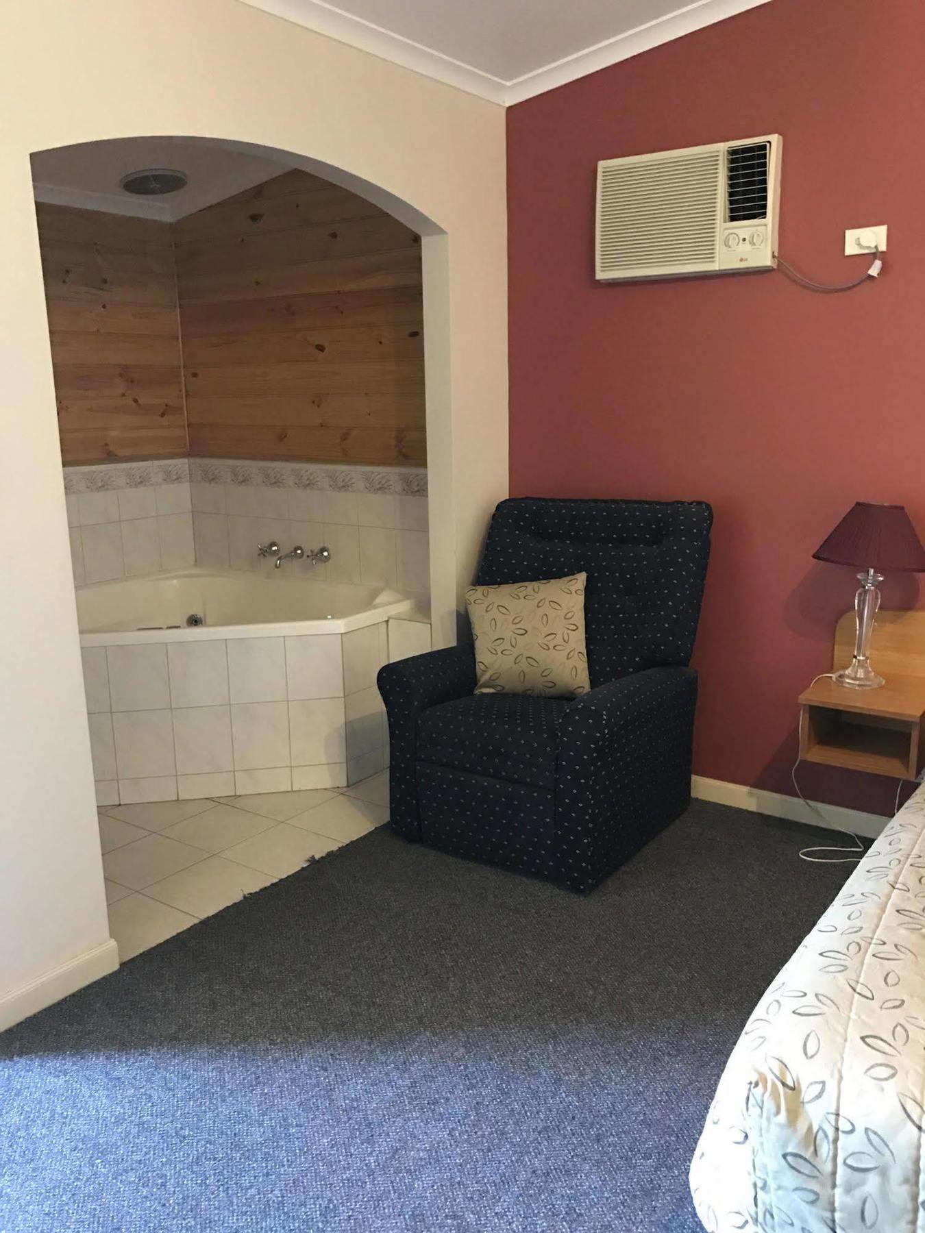 Coal Creek Motel Korumburra Екстериор снимка